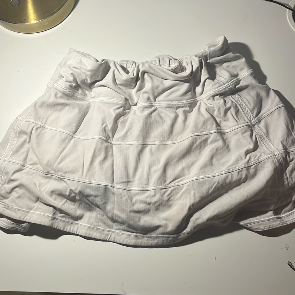 Lululemon white skort size 4